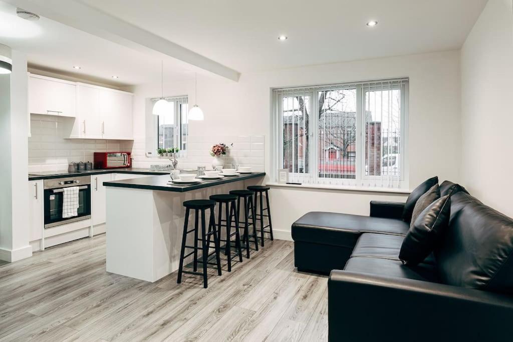 Park & Relax In 1Bd Central Liverpool Home Exterior photo
